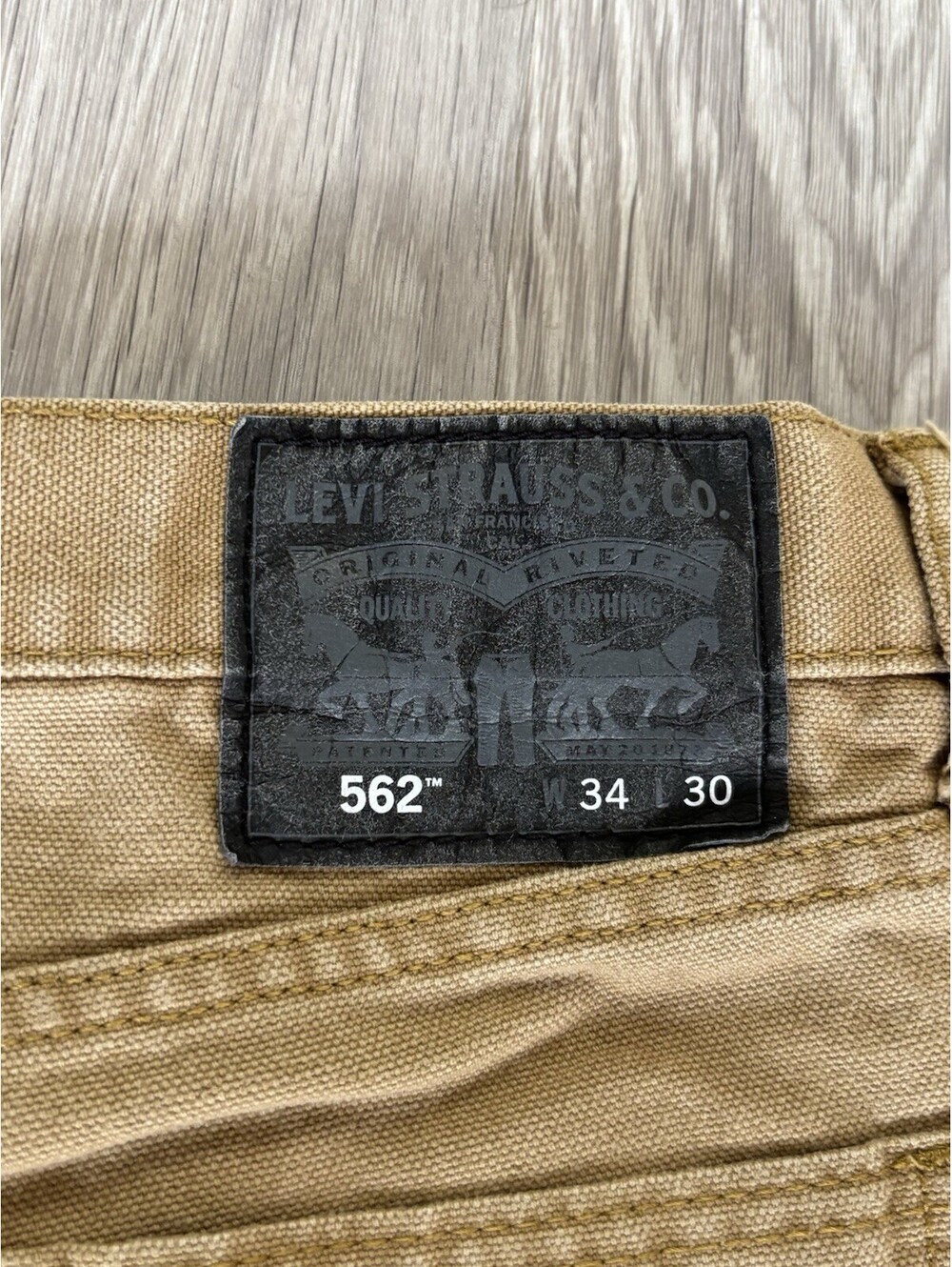 Levi's 562 Carpenter Work Pants Men's Size 34x30 Tan Khaki Canvas Duck Cloth